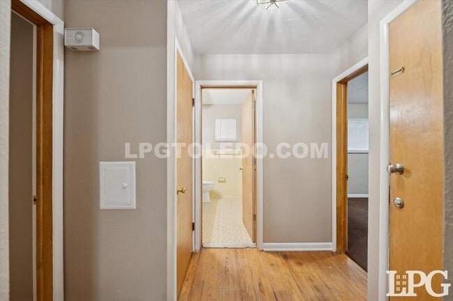 Photo - 4424 Westway St