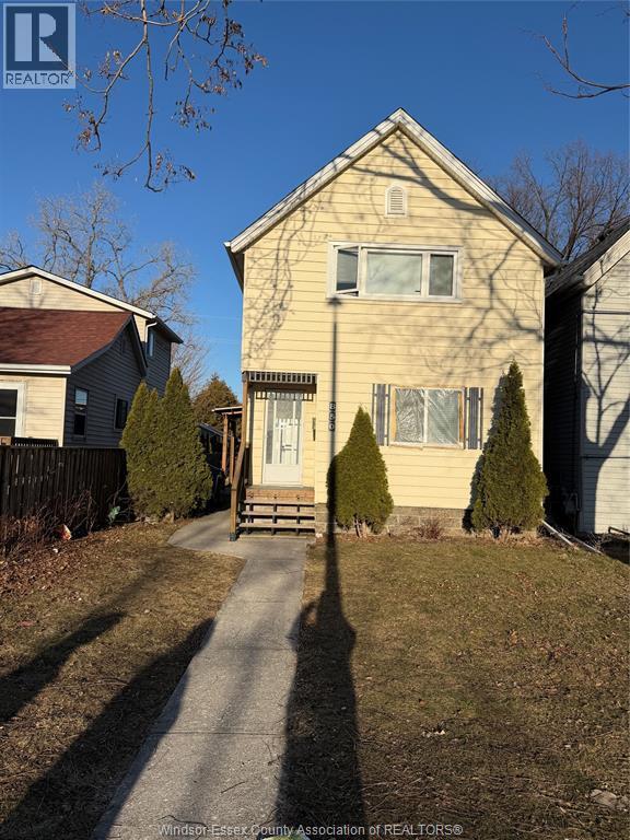 Photo - 850 Windsor Ave