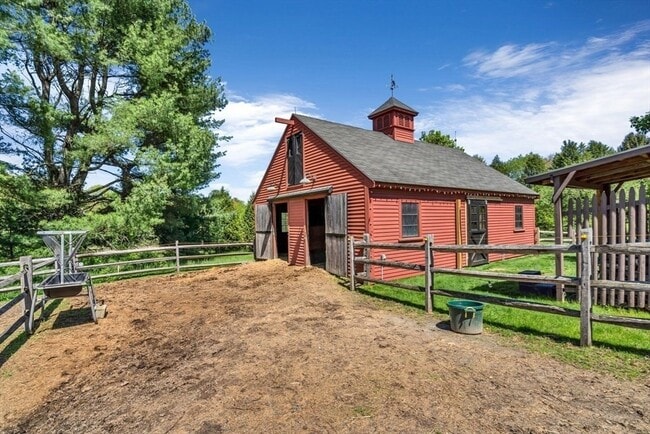 Photo - 110 Spencer Brook Rd