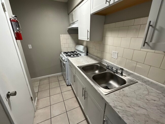 Photo - 4455 MACON Rd Unit 12