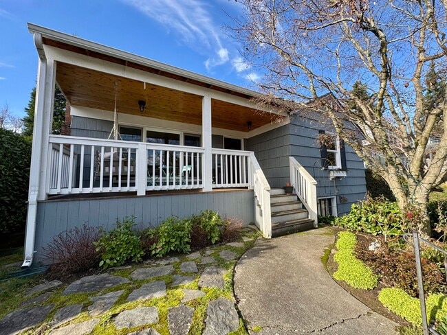 Photo - View Ridge Home