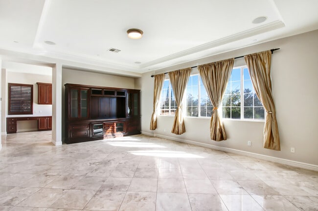 Photo - 5393 Stoneview Rd