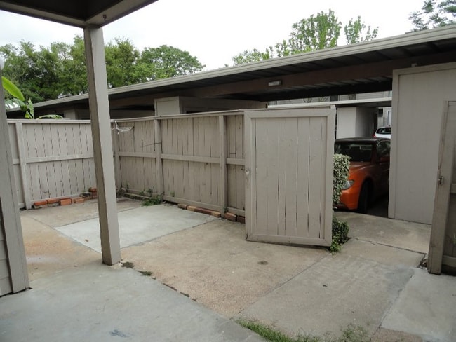 Photo - 9522 Pagewood Ln