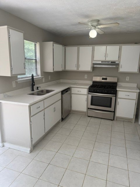Photo - 2071 Walden Park Pl