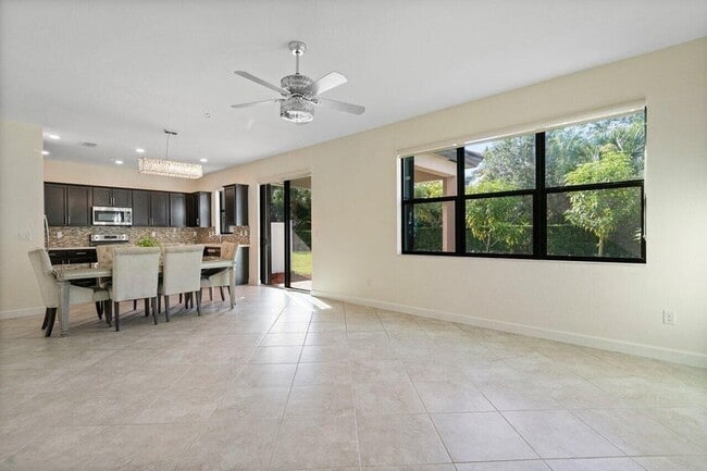 Photo - 5643 Sandbirch Wy