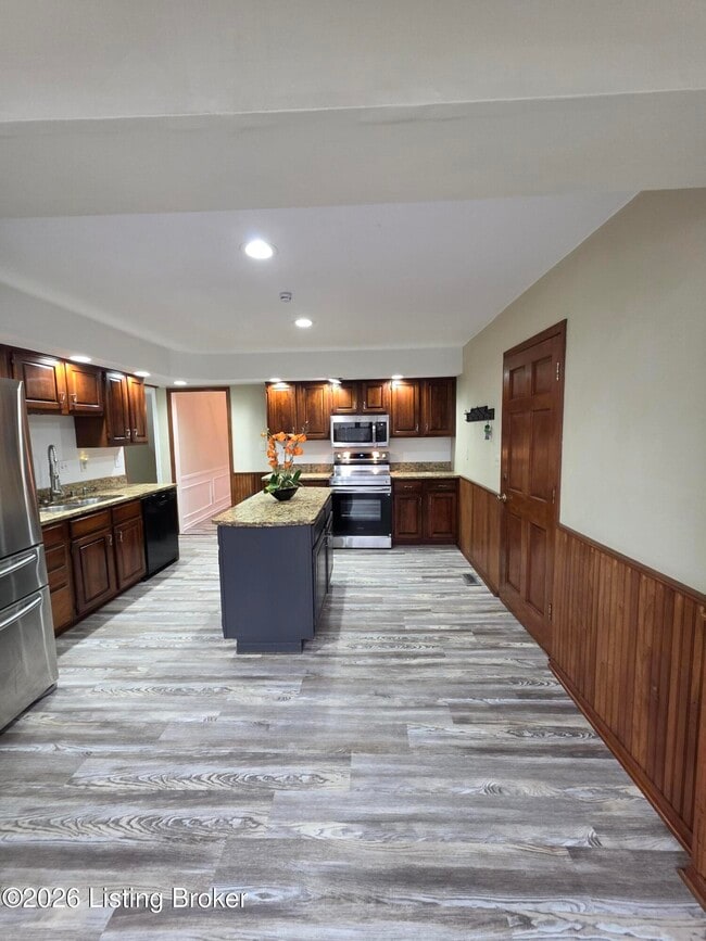 Photo - 8802 Nottingham Pkwy