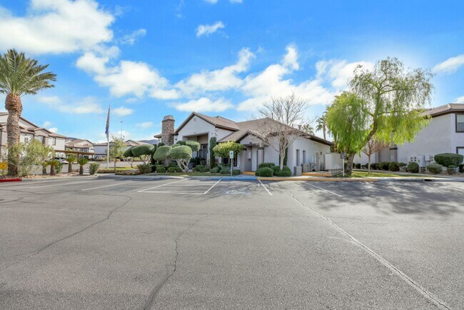 Photo - Bright Ground-Floor Condo in Gated Traverse Point with Pool & Spa Amenities Unit 1711