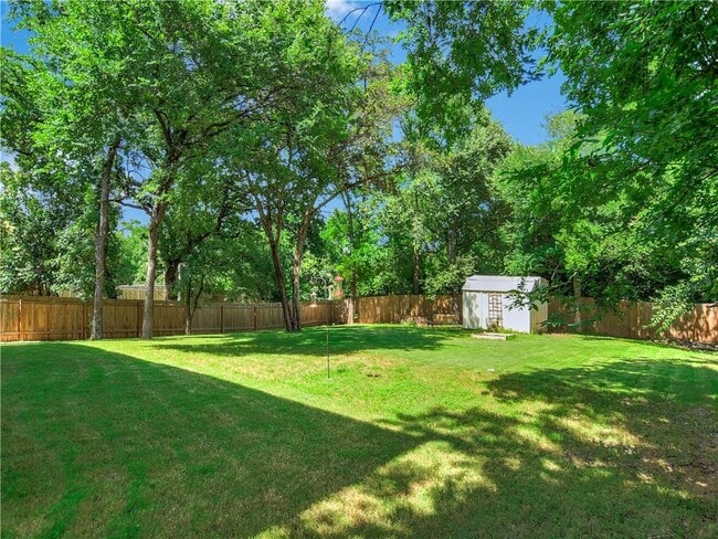 Photo - 6307 Betty Cook Dr