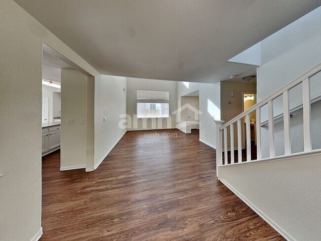 Photo - 575 Beresford Ave