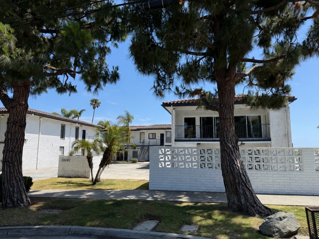 Photo - 24242 Santa Clara Ave