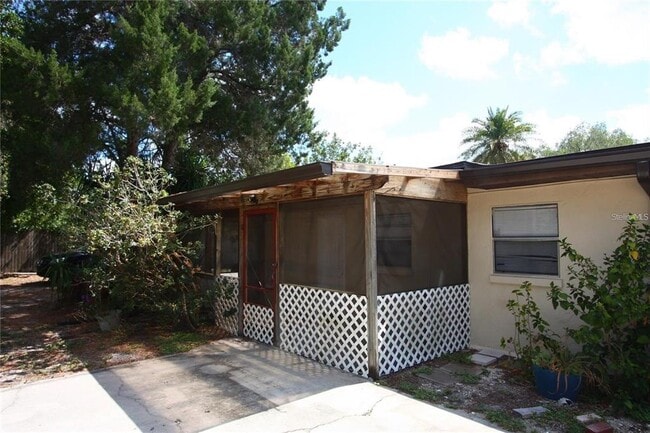 Building Photo - 615 Shore Rd Unit 4