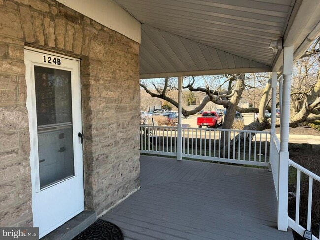 Photo - 124 W Butler Pike