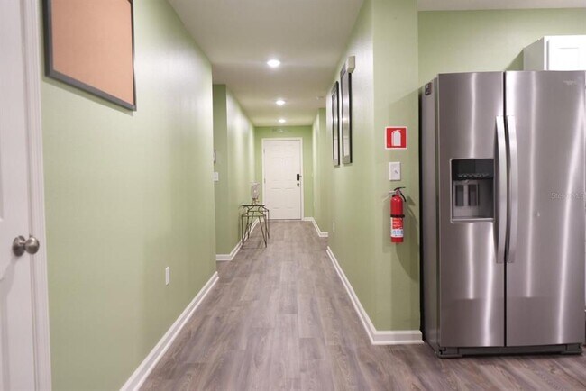 Photo - 326 Medina Ct