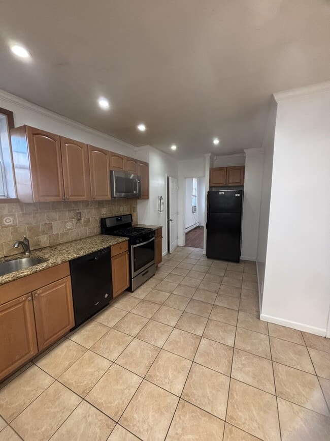 Photo - 1408 5th St Unit 3