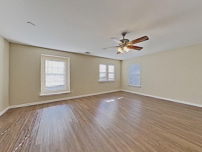 Photo - 348 Yellow Iris Rd