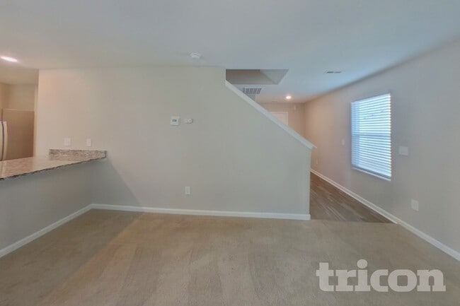 Photo - 2118 Southlea Dr