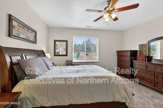 Photo - 10418 Lundin Rd