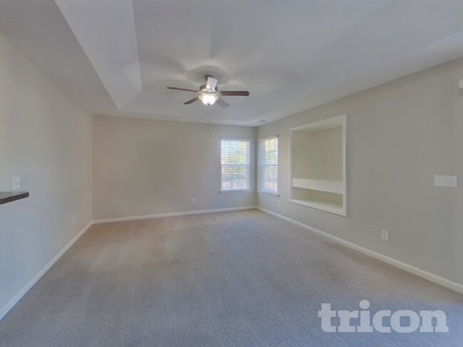 Photo - 420 Hedge Grove Ln