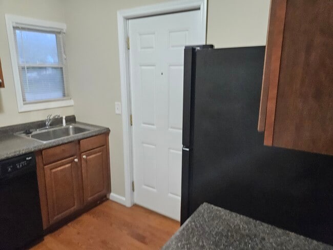 Photo - 118 Ballard St Unit #1