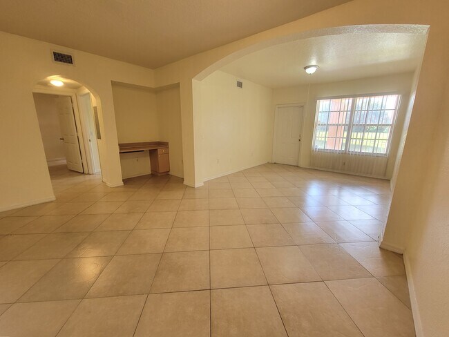 Photo - 2109 Belmont Ln