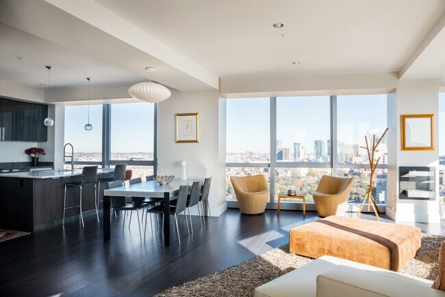 Photo - 110 Stuart St Unidad 26G