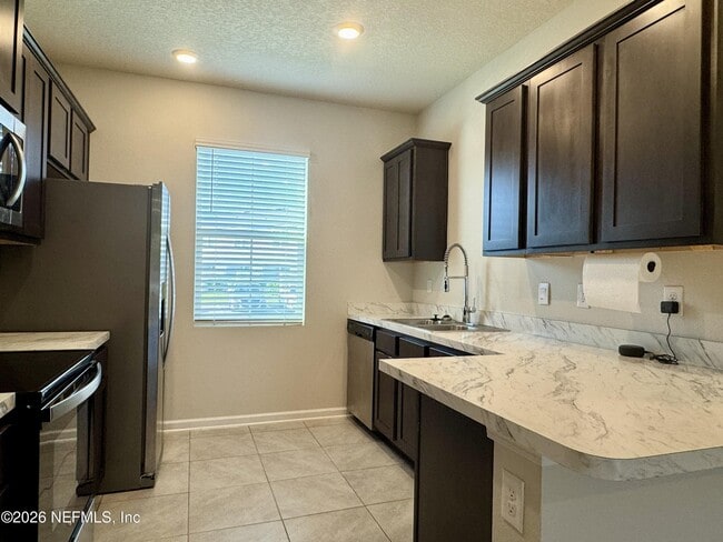 Photo - 3992 Vlg Vw Ln