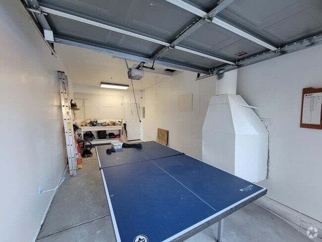 Building Photo - 2203 Beech Ct Rental