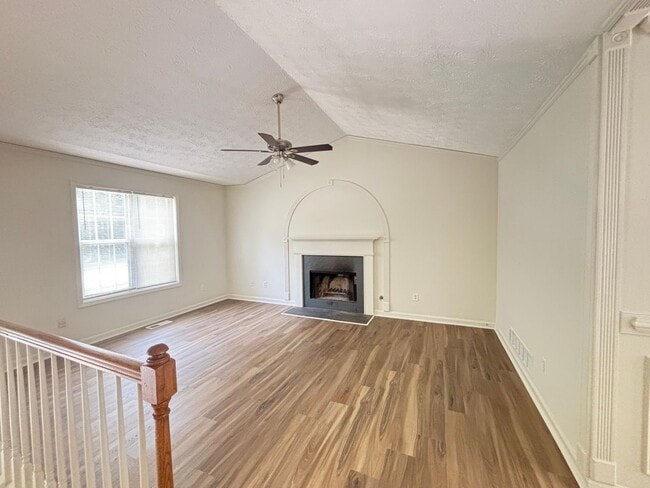 Photo - 2947 Baker Rd