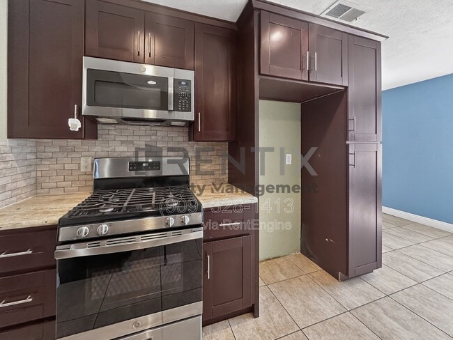 Photo - 12995 Chestnut Ave