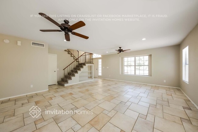 Photo - 1433 E Utopia Rd