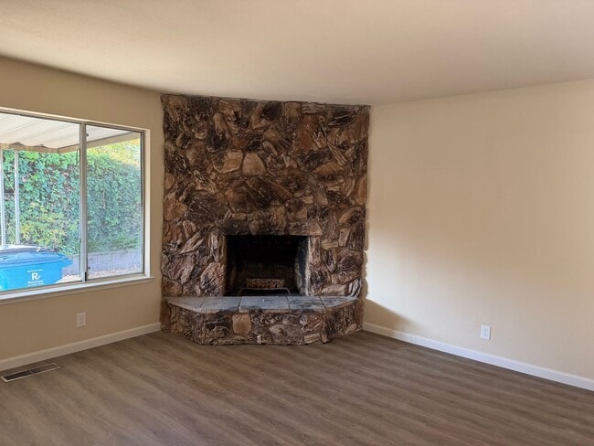 Photo - Kent/Pal Unit 1520