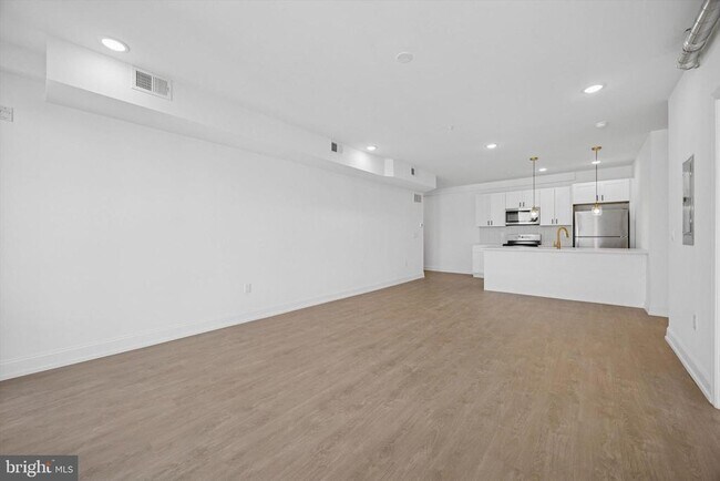 Photo - 1614 Ridge Ave Unit 406