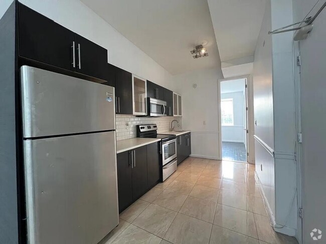 Building Photo - 3 bedroom in BROOKLYN NY 11221 Unit 3R Rental