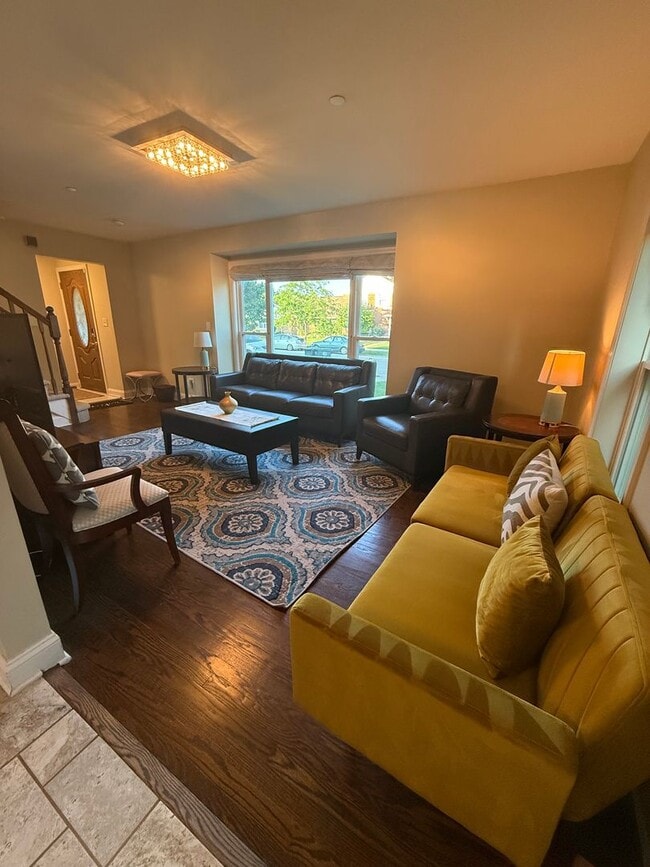 Photo - Beautiful Furnished 3BR/2BA Home in Prime Lincolnwood Location – Top-Rated Schools