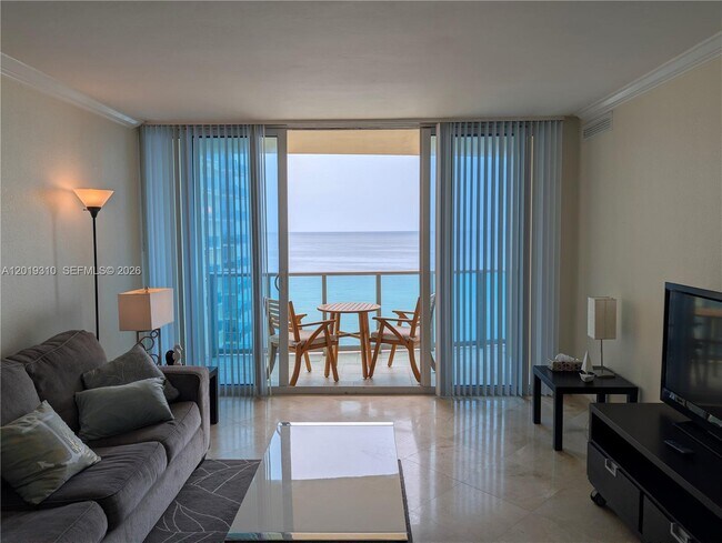 Building Photo - 2501 S Ocean Dr Unit 1021