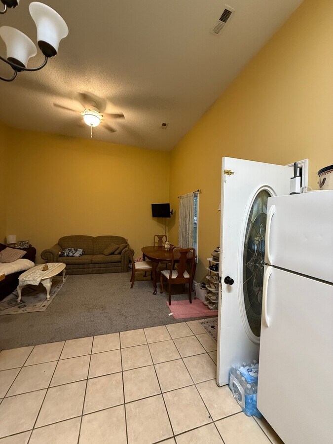 Photo - 44 Grandview Dr Unit 1