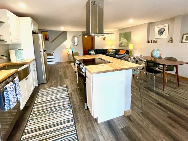 Photo - 61 Cumberland St