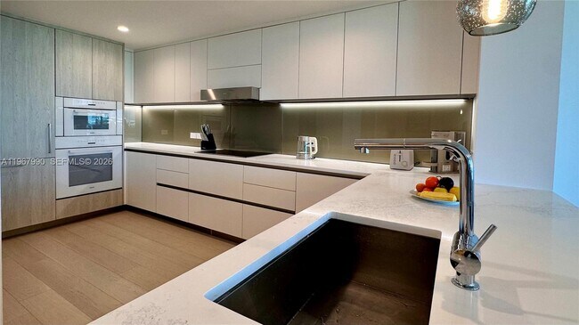 Photo - 9201 E Bay Harbor Dr Unit 504