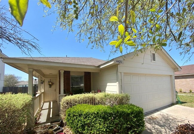 Building Photo - 14420 Cummins Way