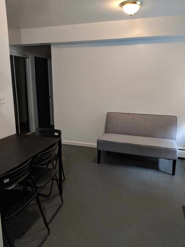 Photo - 1550 Jones-1550-2 Unit 1550-2