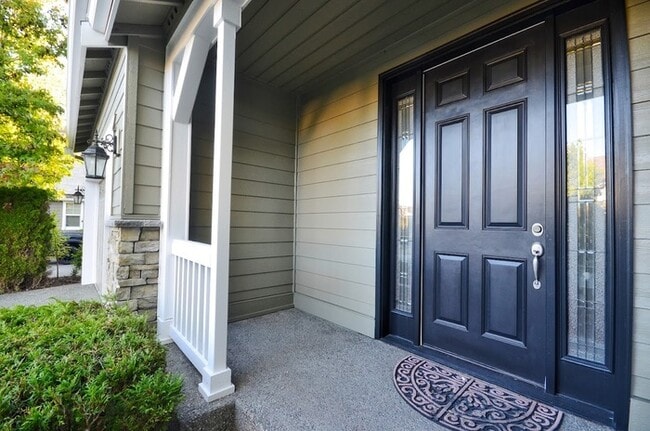 Photo - Elegant 4BR Murray Franklin Home in Fernwood Hills | EV Charger | Northshore Schools