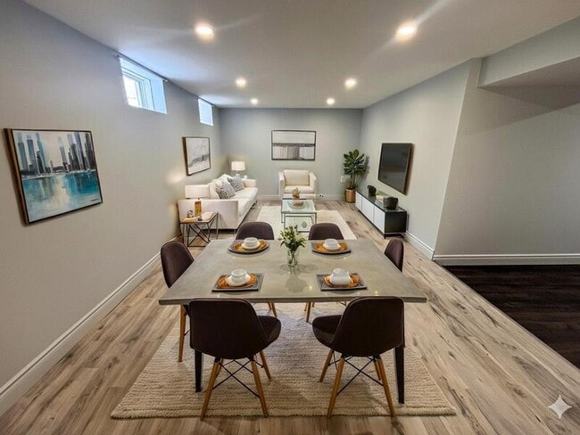 Building Photo - 115 Green Rd Unit 2