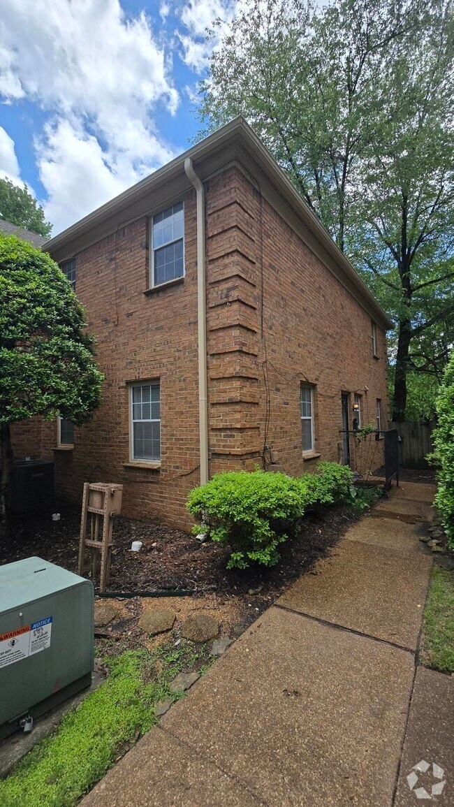 Building Photo - 258 Lombardy Pl Rental