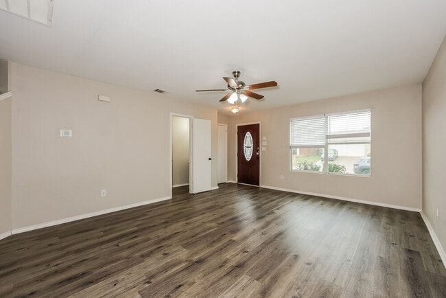 Photo - 6217 Winnebago Ct