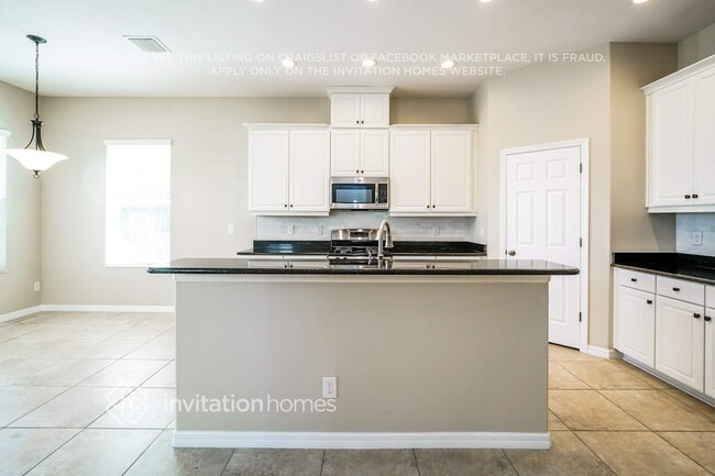 Photo - 11118 Great Neck Rd