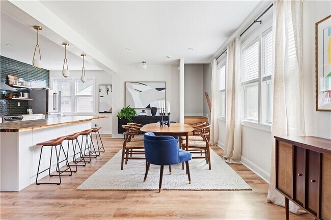 Photo - 1291 Avon Ave SW