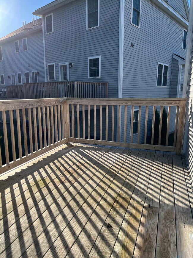 Photo - Gorgeous and newly renovated townhouse-sty... Unit C