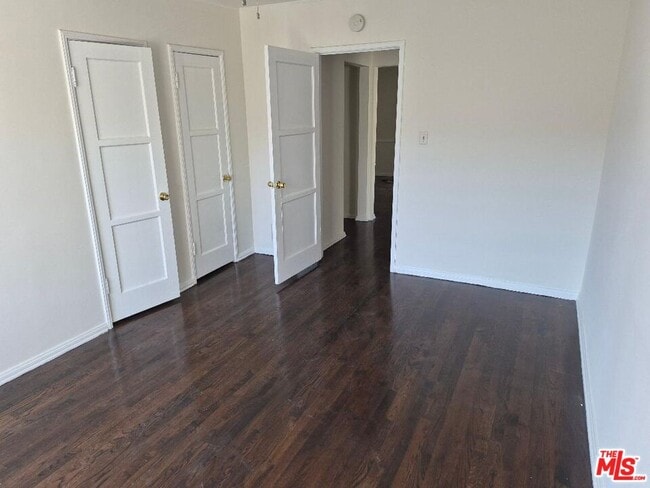 Photo - 8561 Holloway Dr Unit 8561-1/4