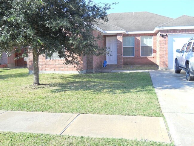 Building Photo - 12703 Rio Bravo St Rental