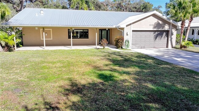 Photo - 1250 Riverbend Dr